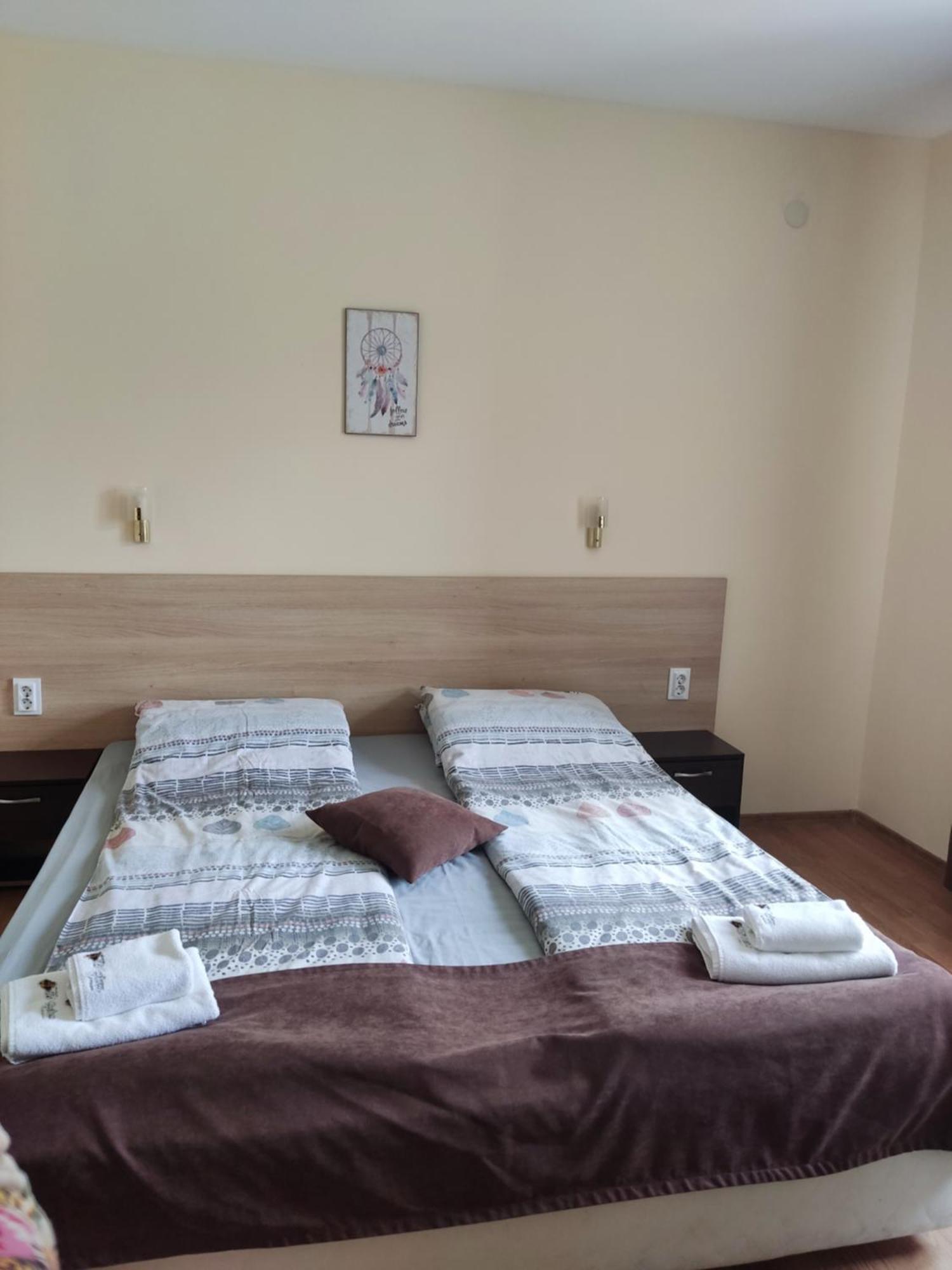 Sapareva Apartments ساباريفا بانيا المظهر الخارجي الصورة