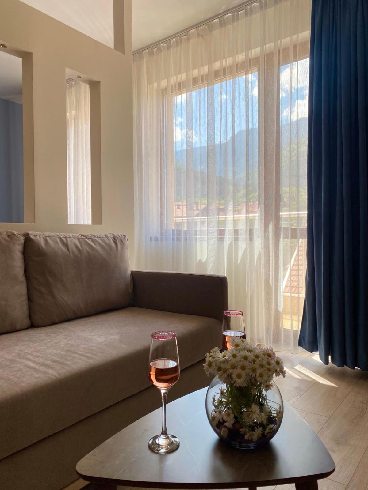Sapareva Apartments ساباريفا بانيا المظهر الخارجي الصورة